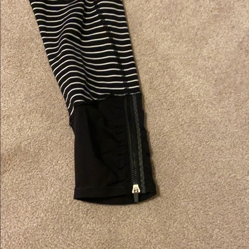 LULULEMON RUNNING LEGGING - Picture 2 of 9